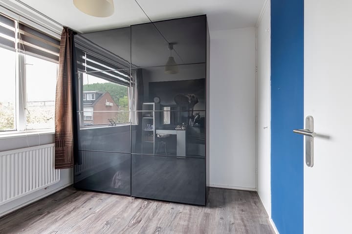 Foto 20 van Debussystraat 90