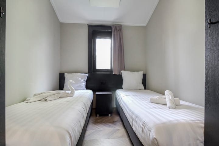 Photo 14 of van Haestrechtstraat 24-411