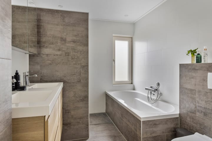 Foto 4 van Nathan Poolpad 12