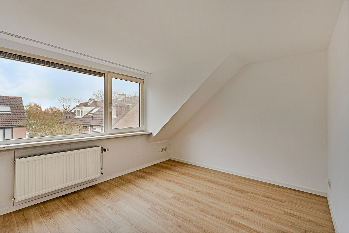 Photo 10 of Praam 341