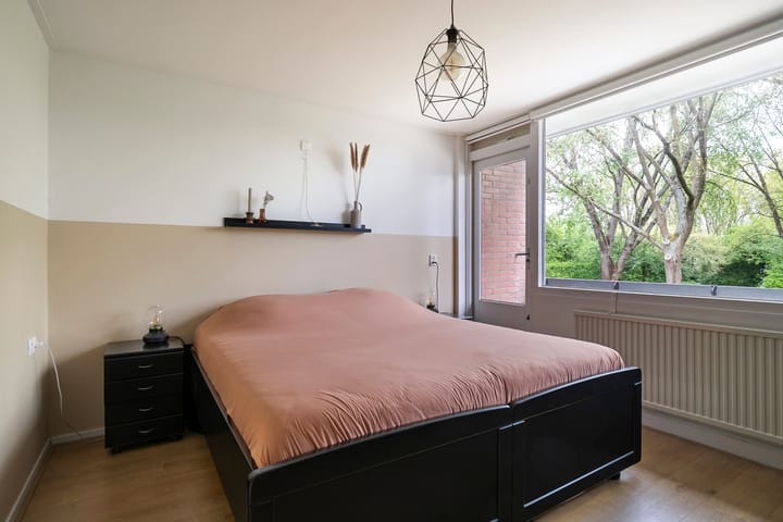 Photo 10 of Dr Holwerdastraat 5