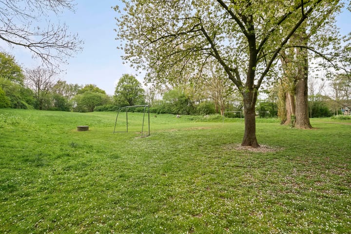 Photo 31 of Dr Holwerdastraat 5