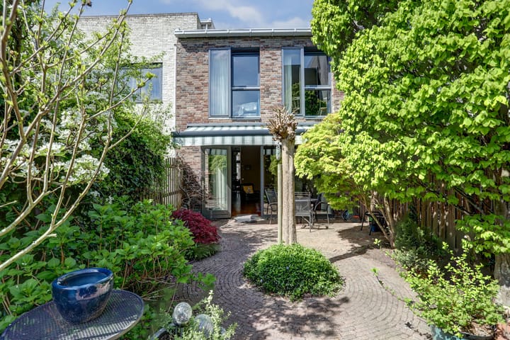 Foto 34 van Patrijsplantsoen 31