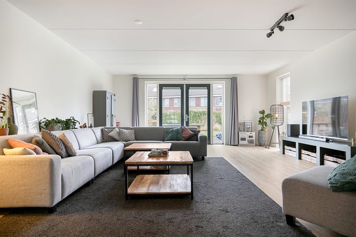 Foto 8 van Parelmoervlinderstraat 8