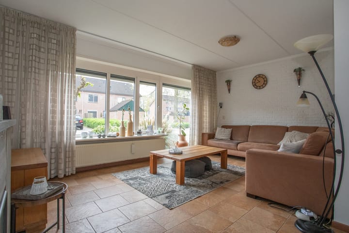 Photo 10 of Laan '40-'45 56