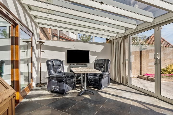 Foto 14 van Van Liedekerkestraat 51