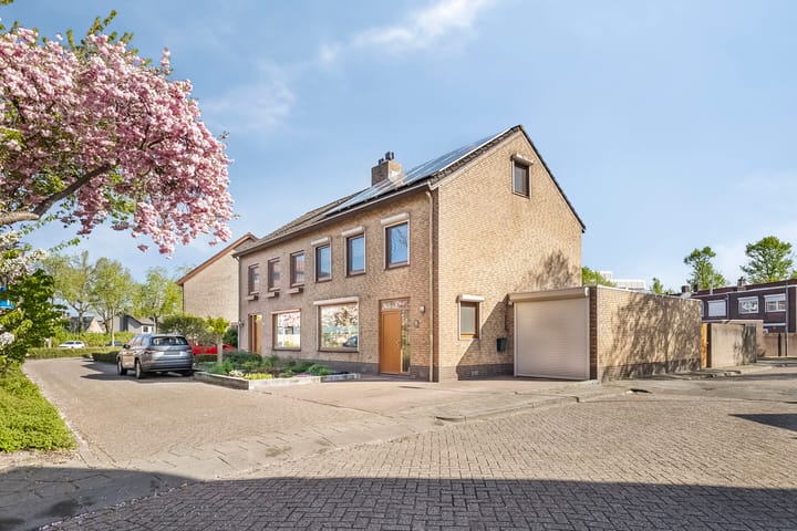 Foto 36 van Van Liedekerkestraat 51