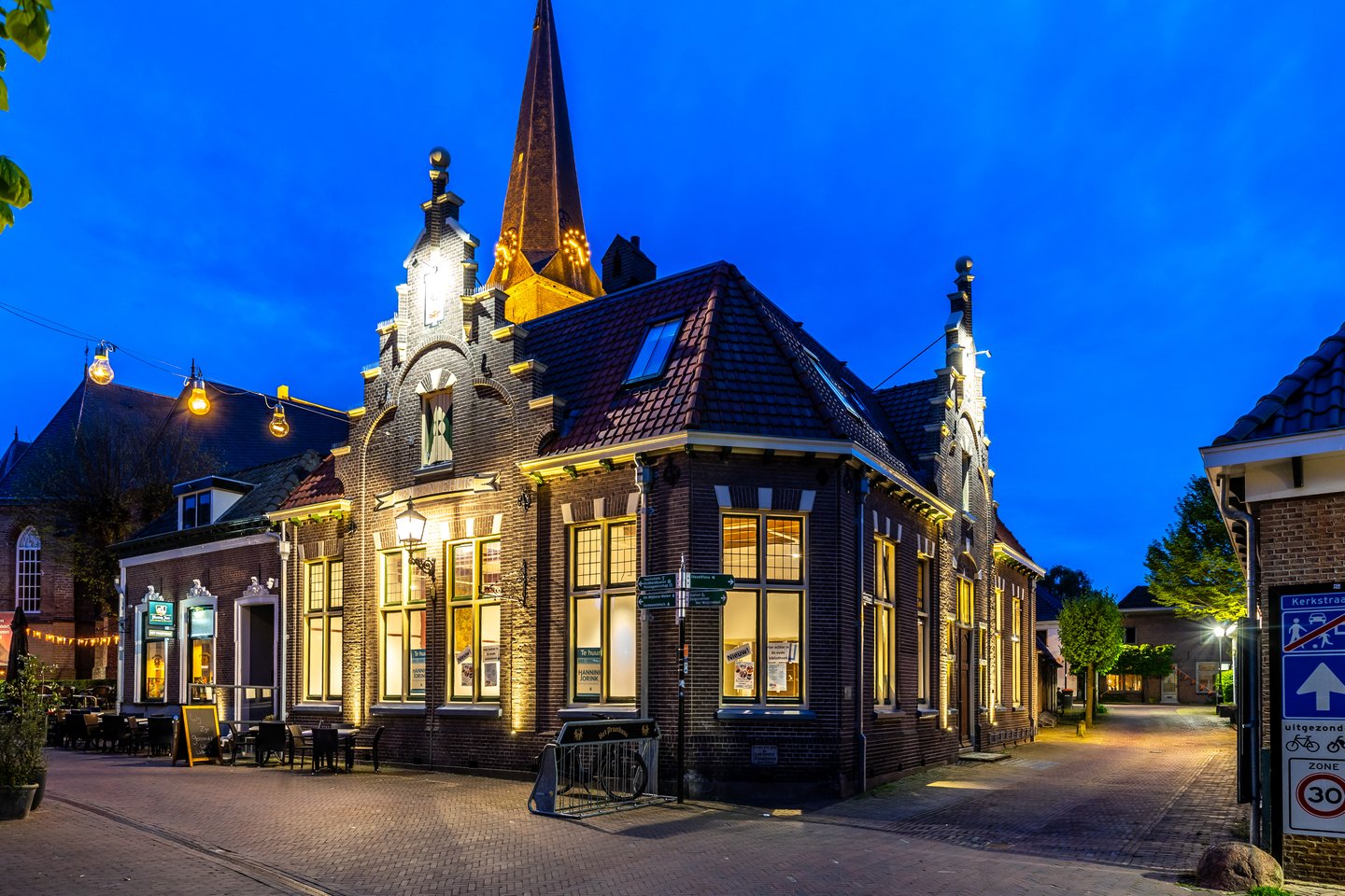 View photo 3 of Kerkstraat 1