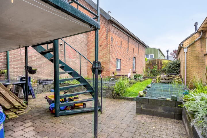 Foto 25 van Buitendams 407