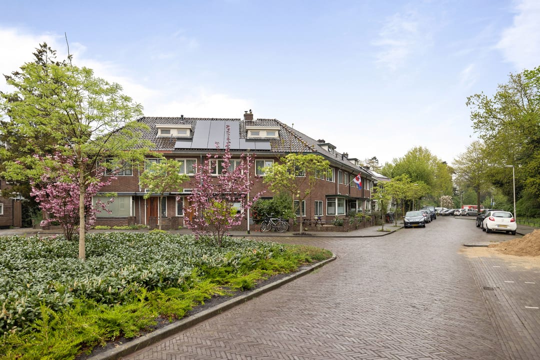 Photo 2 of Schurenstraat 5