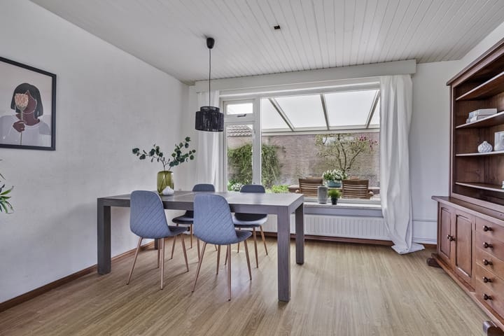 Foto 7 van Monseigneur van Oorschotstraat 30