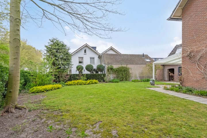 Foto 37 van Monseigneur van Oorschotstraat 30