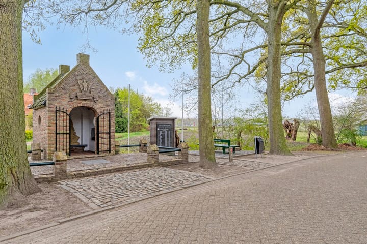 Foto 44 van Monseigneur van Oorschotstraat 30