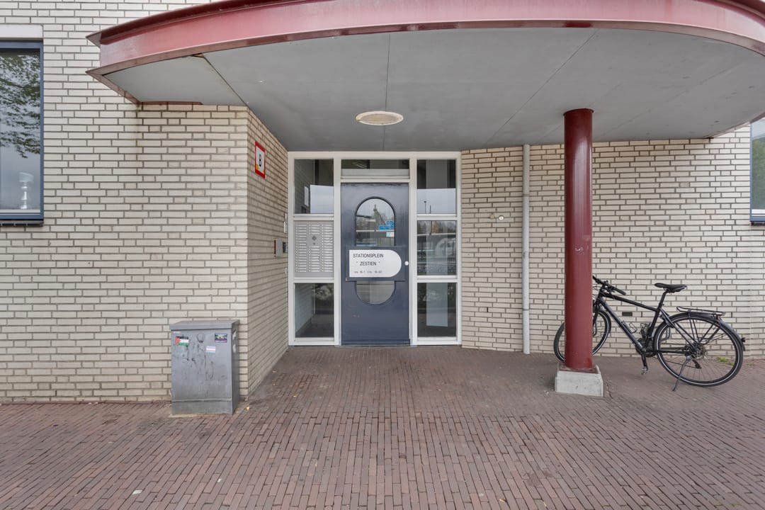 Foto 16 van Stationsplein 16-5