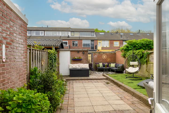 Photo 14 of Hendrik van Naaldwijkstraat 48