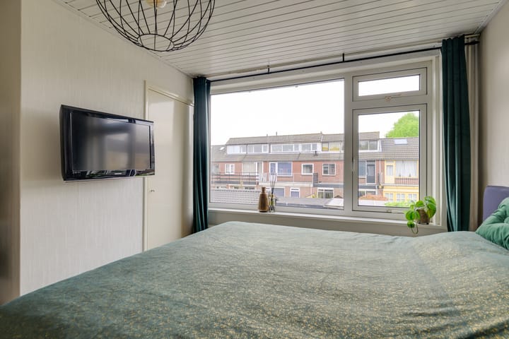 Photo 22 of Hendrik van Naaldwijkstraat 48