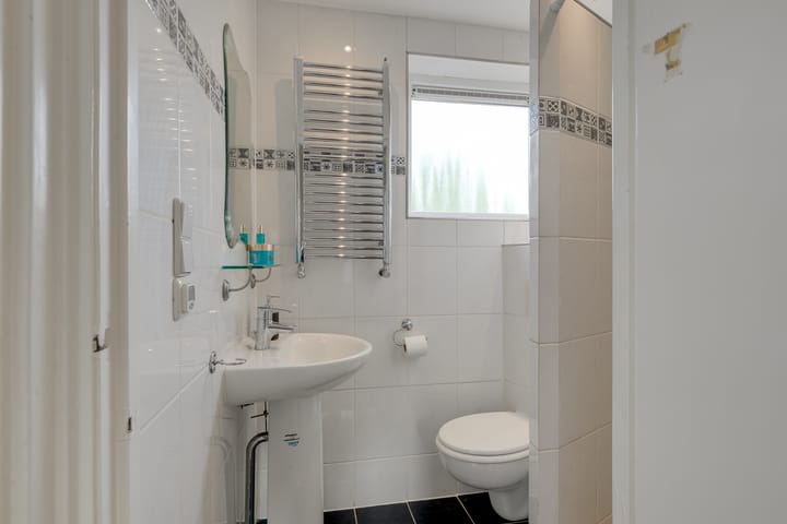 Photo 24 of Hendrik van Naaldwijkstraat 48