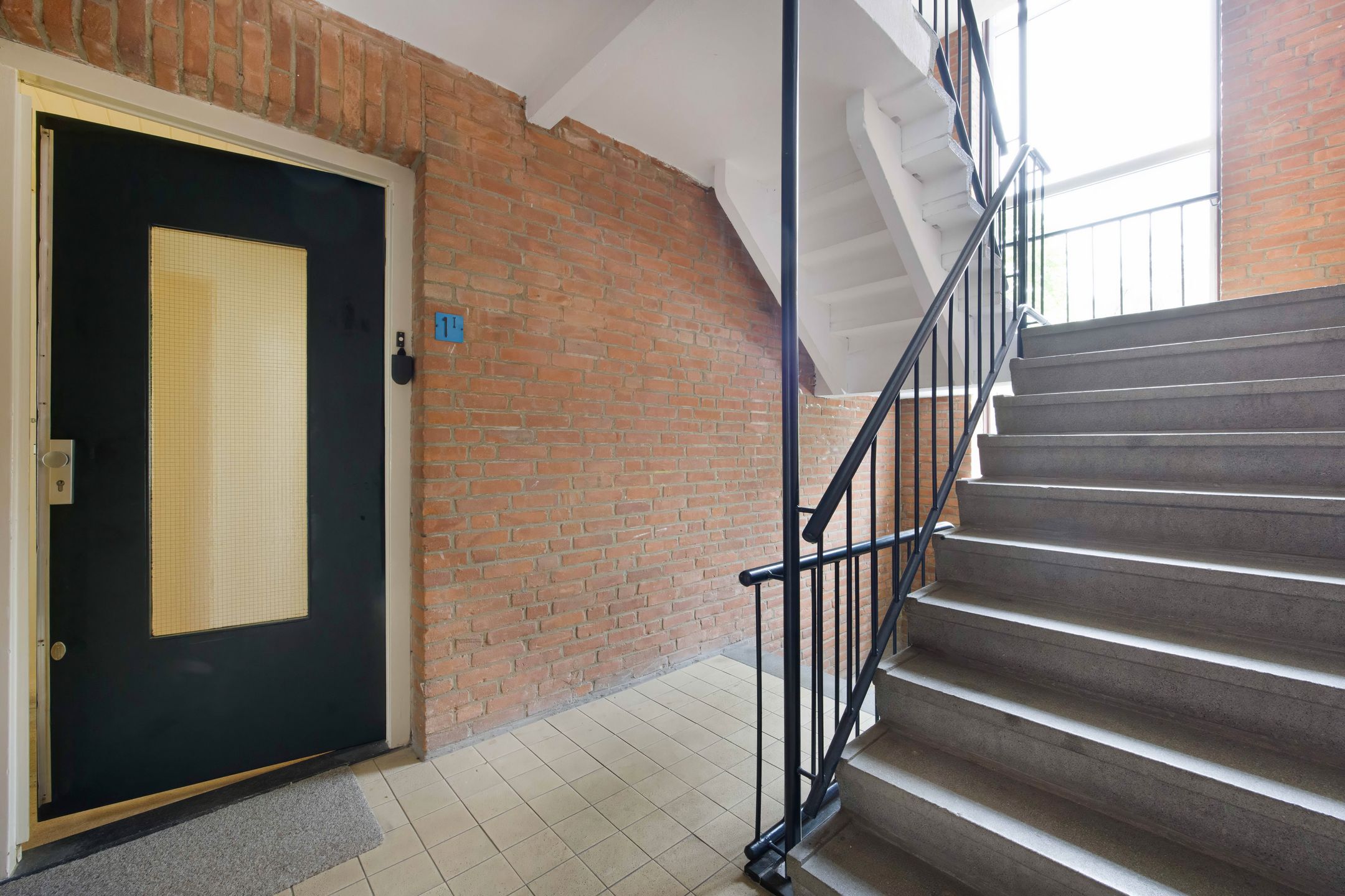 Photo 3 of de Engh 1-I