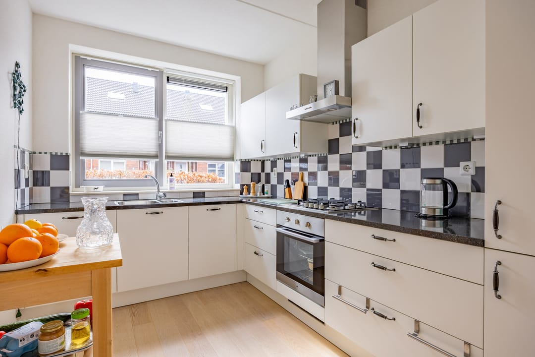 Foto 2 van Harkemastraat 11