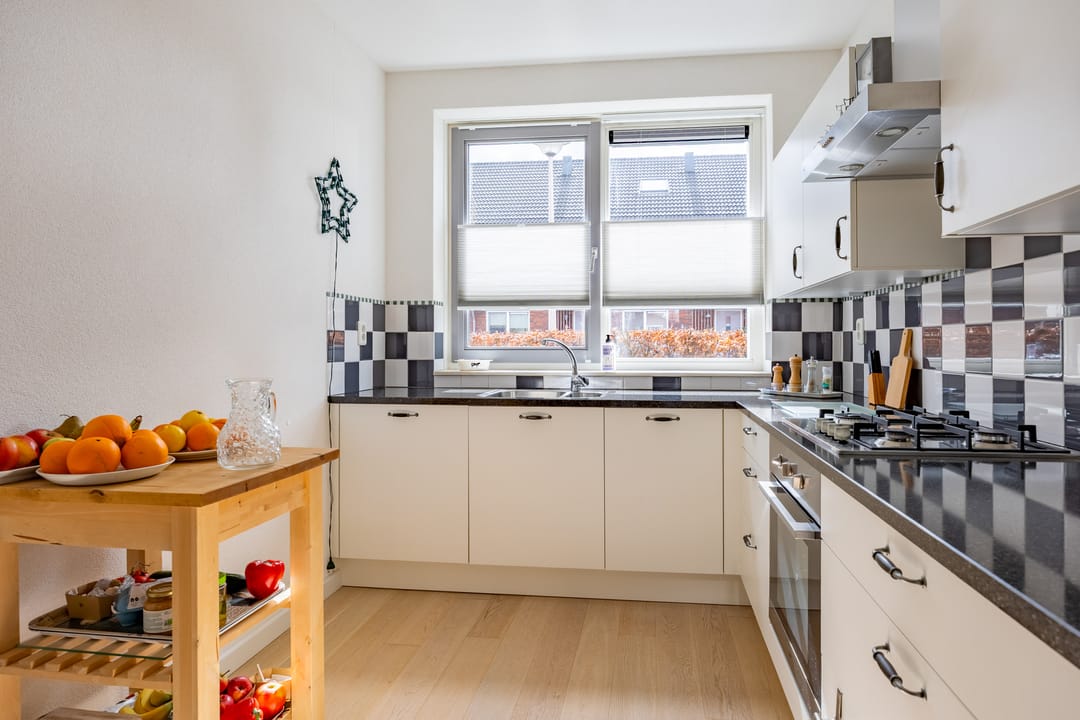 Foto 16 van Harkemastraat 11