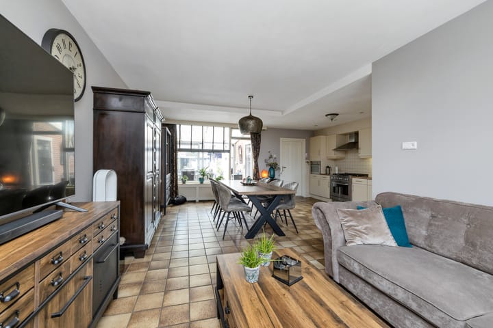 Foto 10 van Radiostraat 4