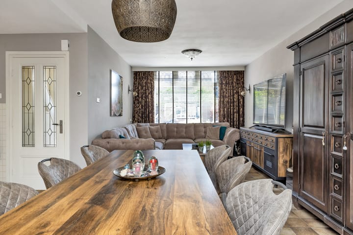 Foto 11 van Radiostraat 4