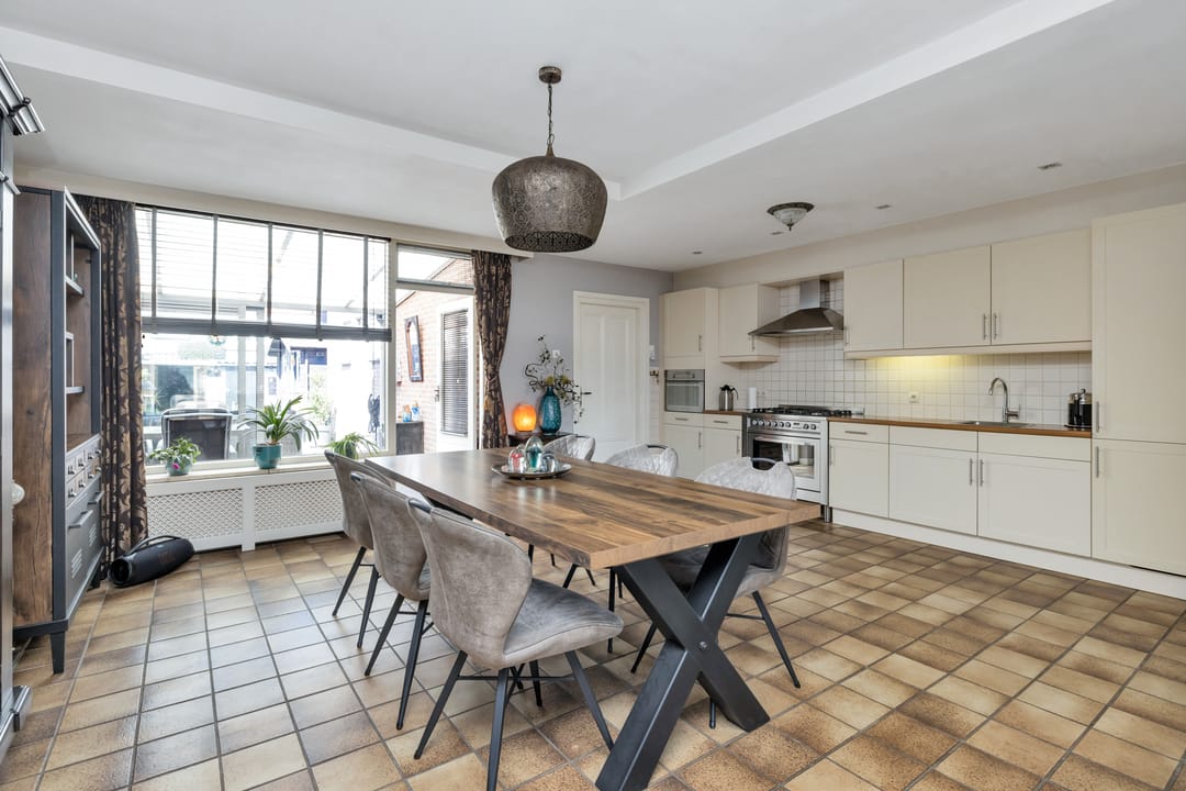 Foto 2 van Radiostraat 4