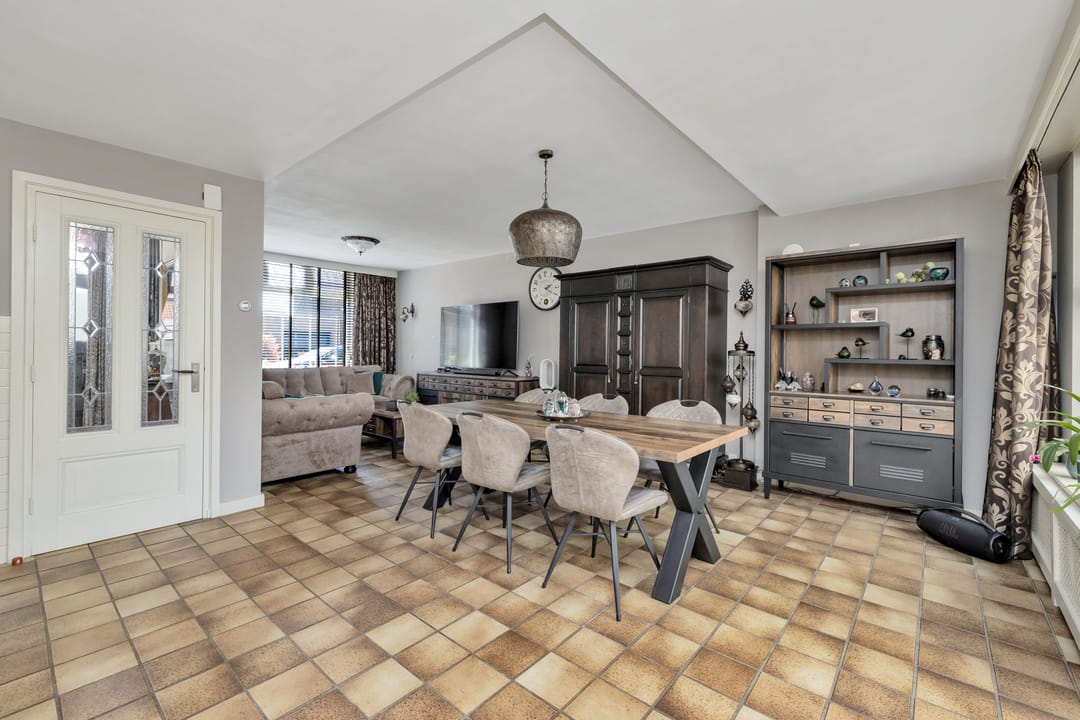 Foto 16 van Radiostraat 4