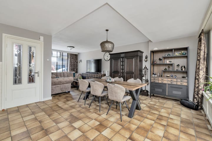 Foto 16 van Radiostraat 4