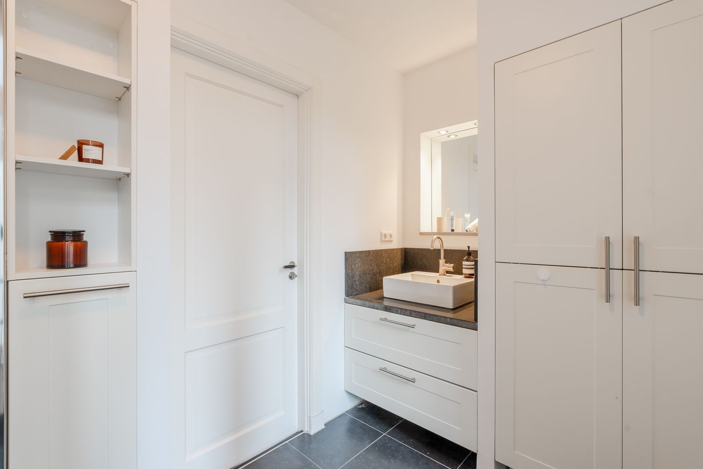 Foto 29 van Tweede Helmersstraat 28-1