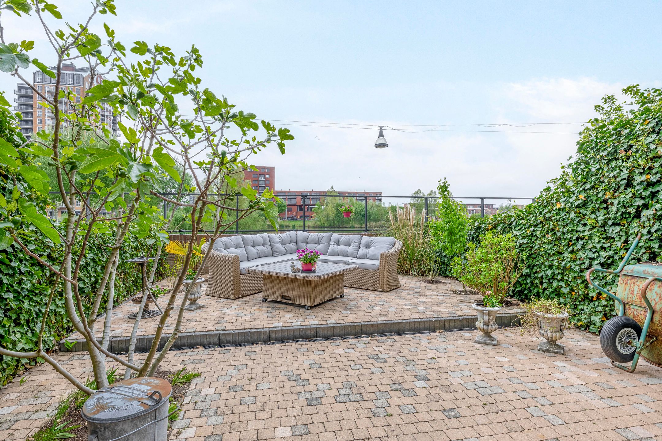 Foto 21 van Schuddebeursstraat 166