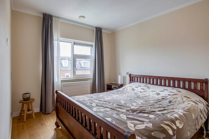 Foto 32 van Schuddebeursstraat 166