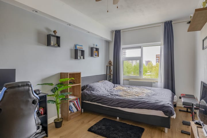 Foto 36 van Schuddebeursstraat 166