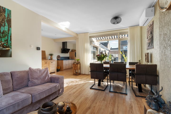 Photo 2 of Karel van Gelrestraat 11