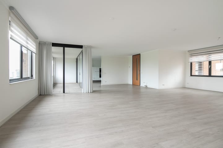 Foto 4 van Bellefroidlunet 44-D