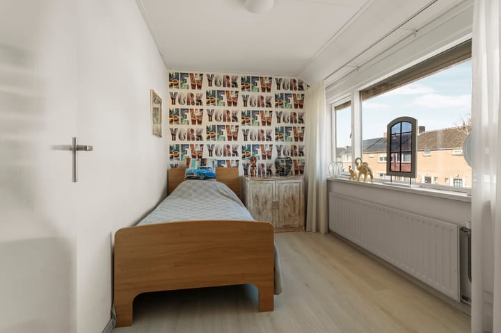 Photo 30 of Karel van Gelrestraat 11