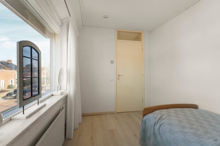 Photo 32 of Karel van Gelrestraat 11