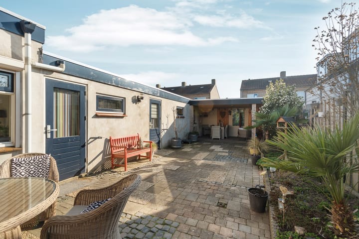 Photo 37 of Karel van Gelrestraat 11