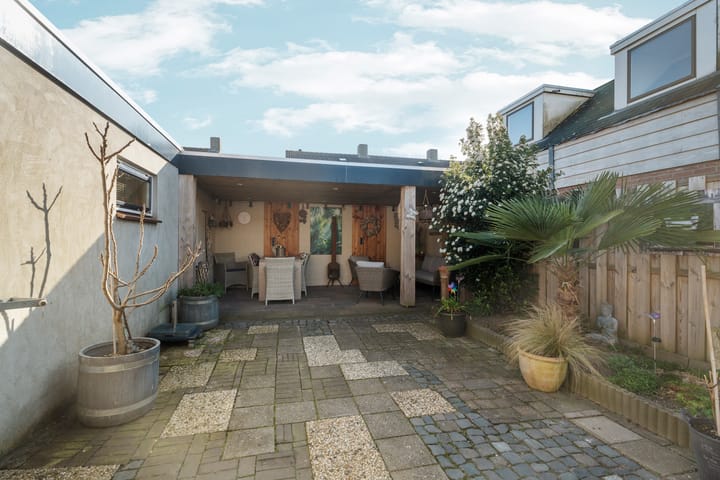 Photo 38 of Karel van Gelrestraat 11