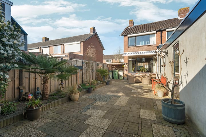 Photo 41 of Karel van Gelrestraat 11