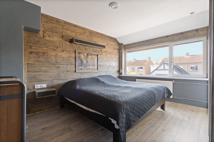 Foto 24 van Karel van Gelrestraat 13