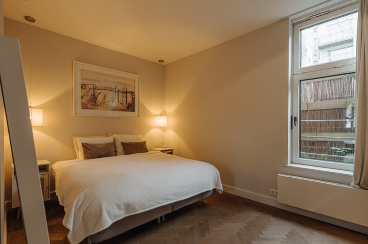 Photo 11 of Groenmarktkade 1-H