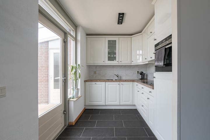 Foto 8 van Evertsenstraat 6