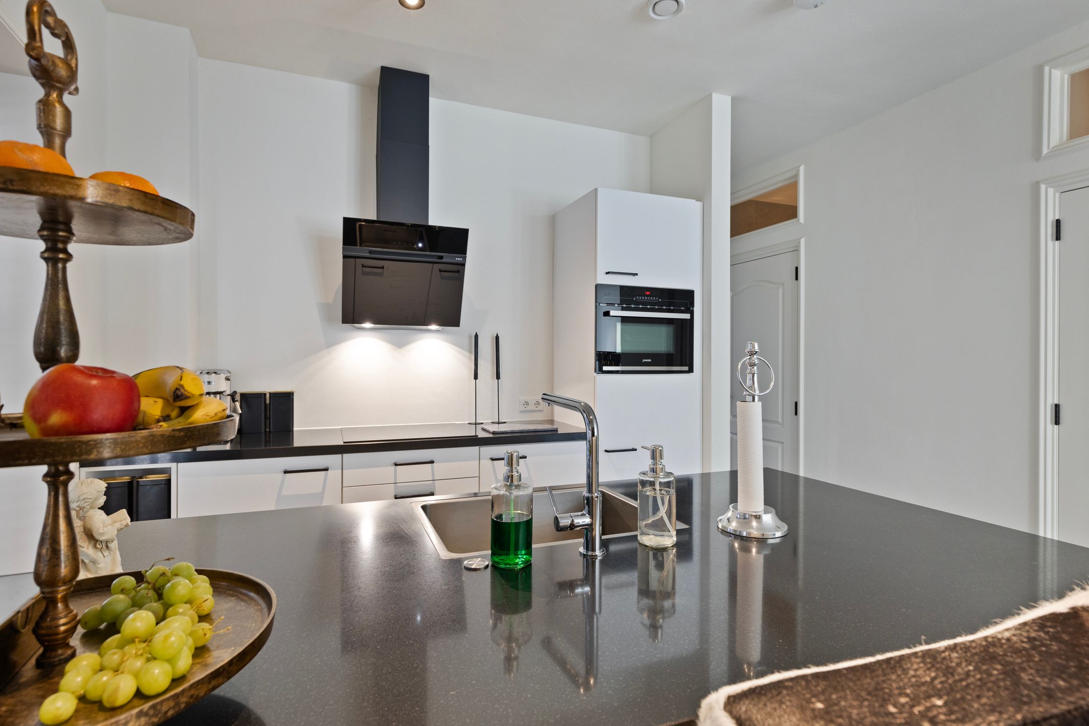 Photo 9 of Lange Noordstraat 25