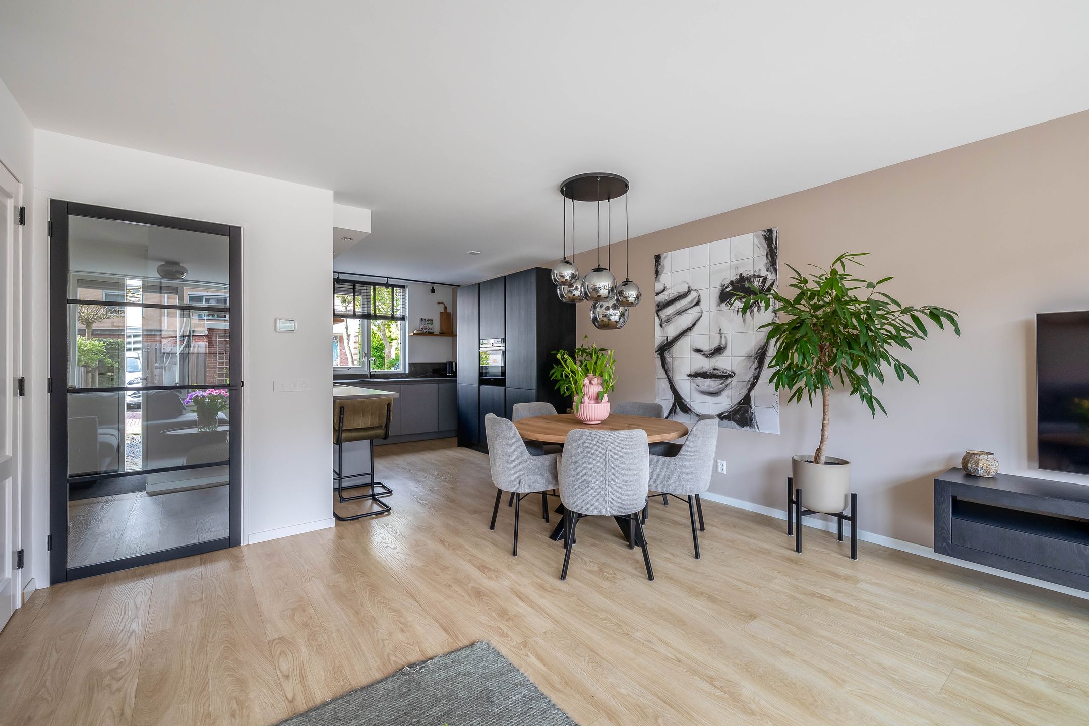 Photo 9 of Staringstraat 61