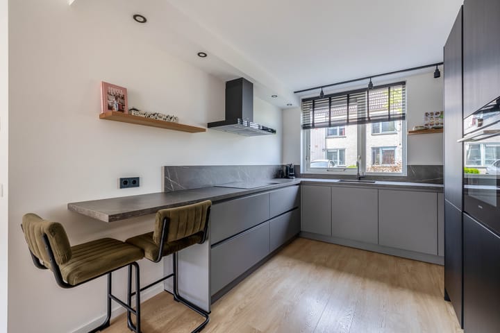 Photo 12 of Staringstraat 61