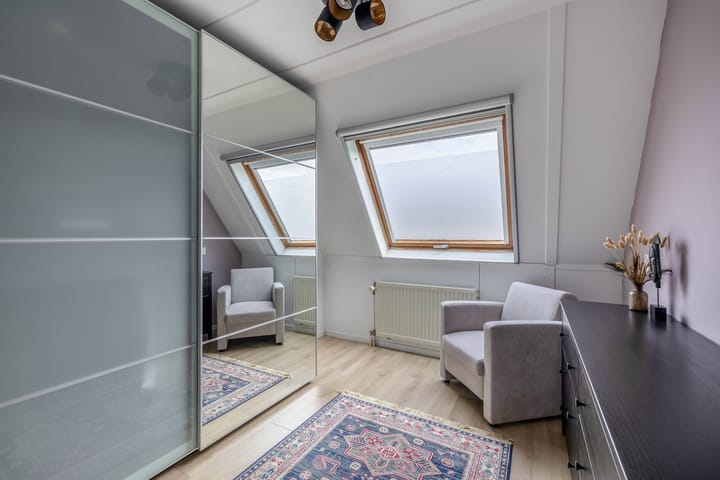 Photo 21 of Staringstraat 61