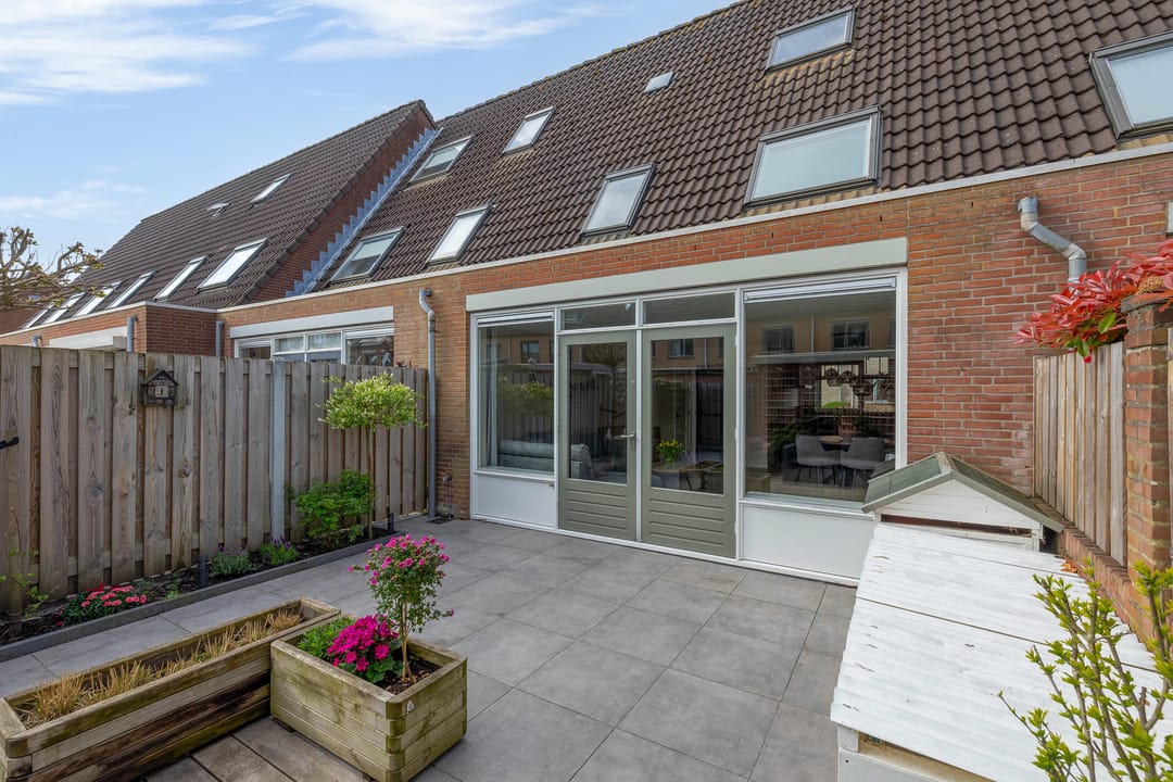 Photo 31 of Staringstraat 61