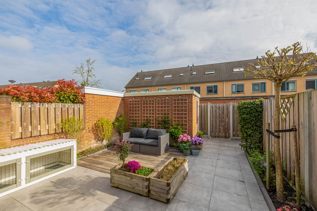 Photo 32 of Staringstraat 61