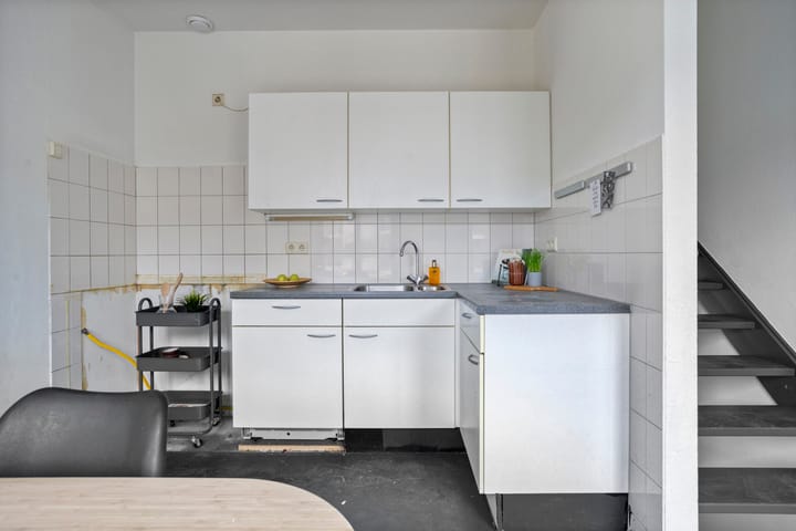 Foto 11 van Van Leeuwenhoekstraat 7